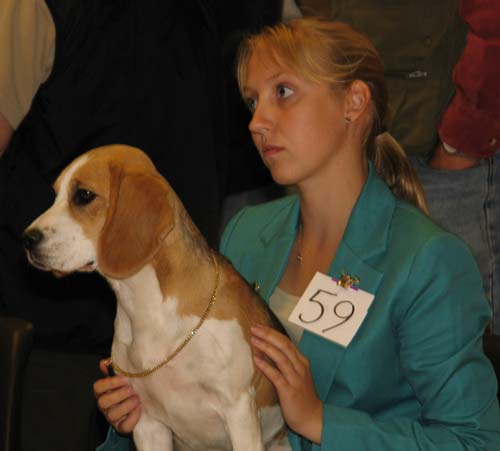 Stine og Isobel venter 